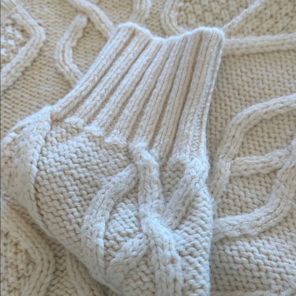 American Eagle Outfitters Cream Cable Knit Sweater - Picture 3 of 13